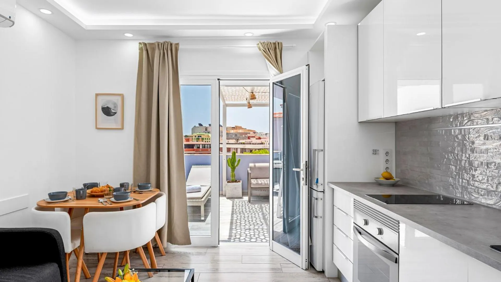 Medano4You Surfers Paradise Plaza Penthouse El Medano  0*, El Medano (Tenerife) Spain